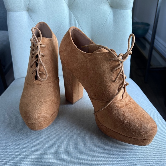 Platform Chunky Heel Lace Up Booties - Picture 3 of 4